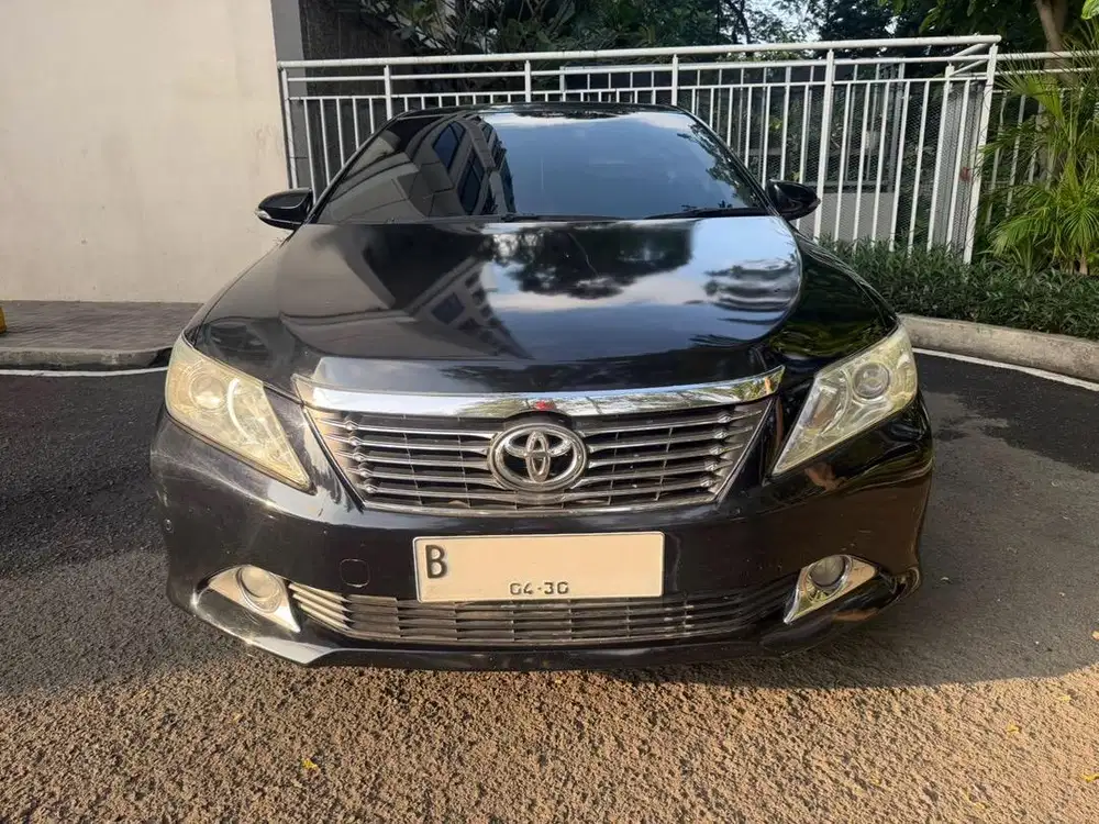 Toyota Camry V 2.5 AT 2014 SIAPA CEPAT AJA