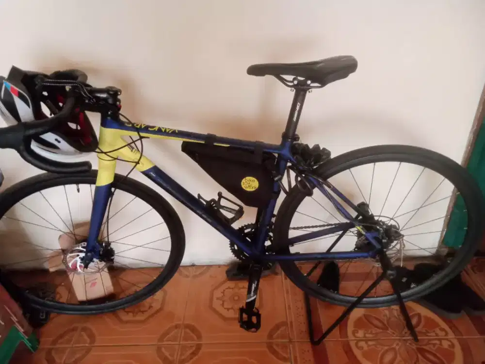 Sepeda roadbike Genio vangard 2x11 speed 700 C united