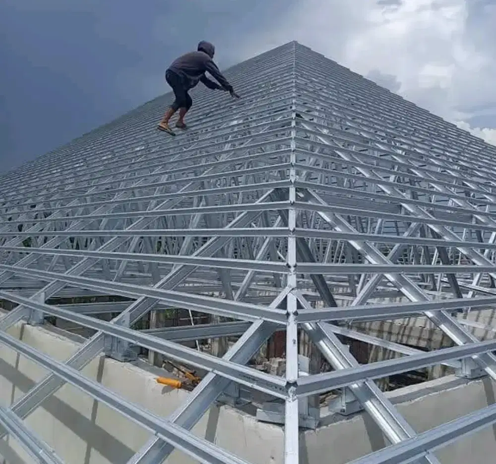 BAJA RINGAN ATAP GENTENG METAL PASIR TERPASANG BAHAN & TUKANG