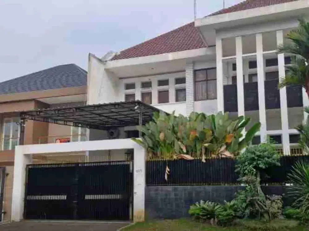 Dijual rumah mewah elegan luas harga di bawah pasaran! PAKET ALL IN Terima beres, lokasi nyaman strategis. (via lelang)