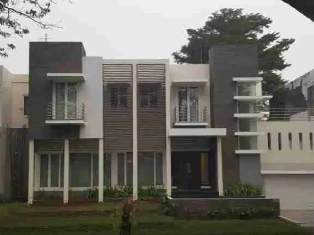 Dijual rumah mewah elegan harga di bawah pasaran! lokasi nyaman strategis. (Via Lelang)