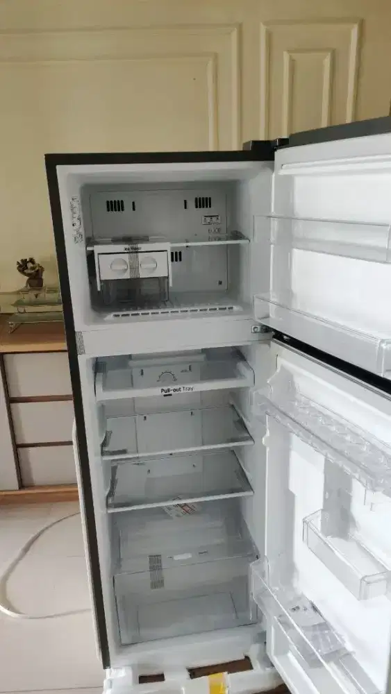 Kulkas LG 2 pintu inverter