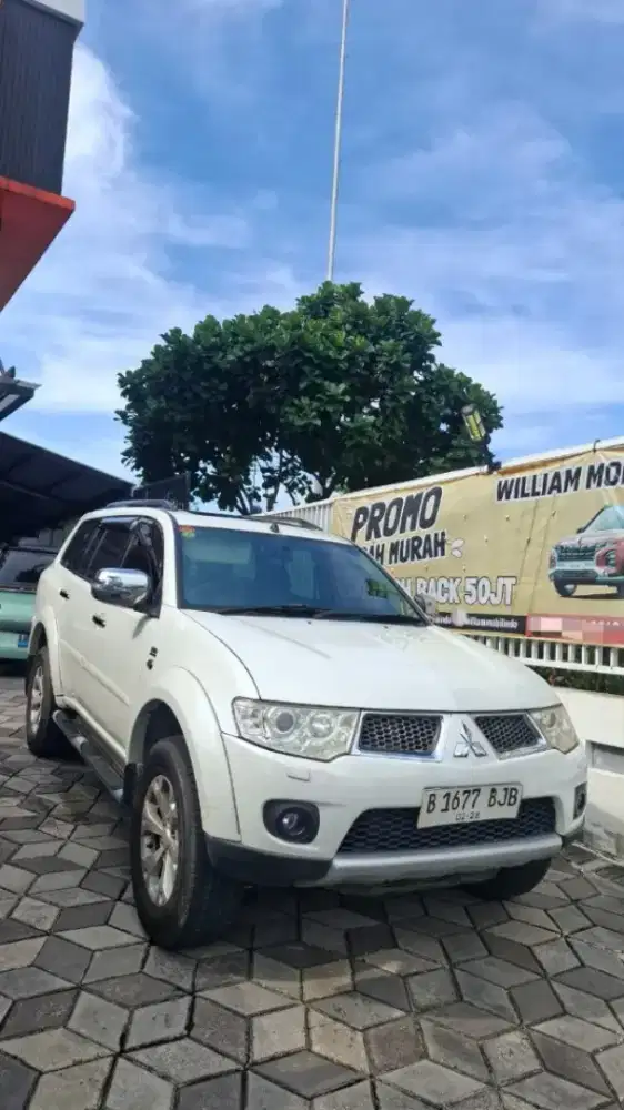 Pajero Dakar 2012 Putih Siap Pakai