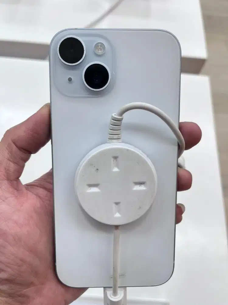 Kredit iPhone 15 Garansi iBox | Promo Bebas Bunga 0%