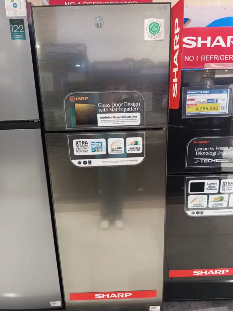 Sharp kulkas 2 pintu (bisa cicilan)