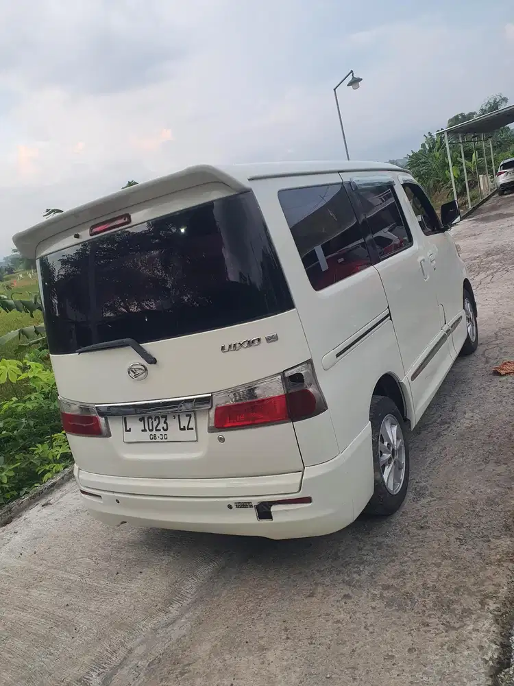 Daihatsu Luxio 2014 Bensin