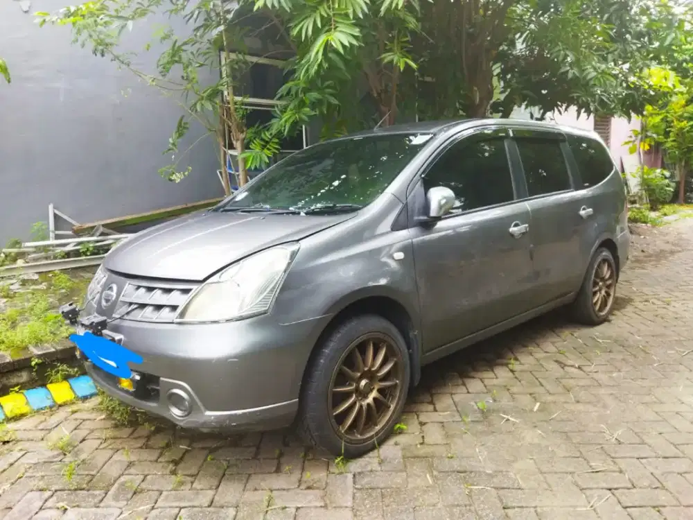 Grand Livina 1.5 M/T 2008