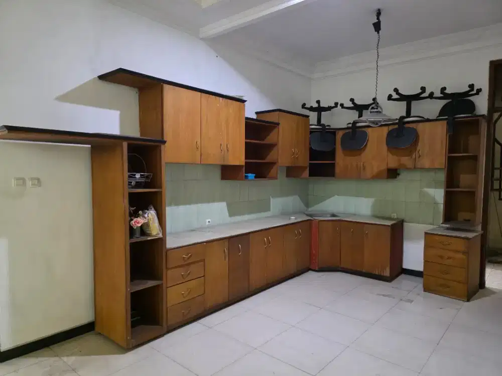 Lemari Kitchen Set Warna Coklat