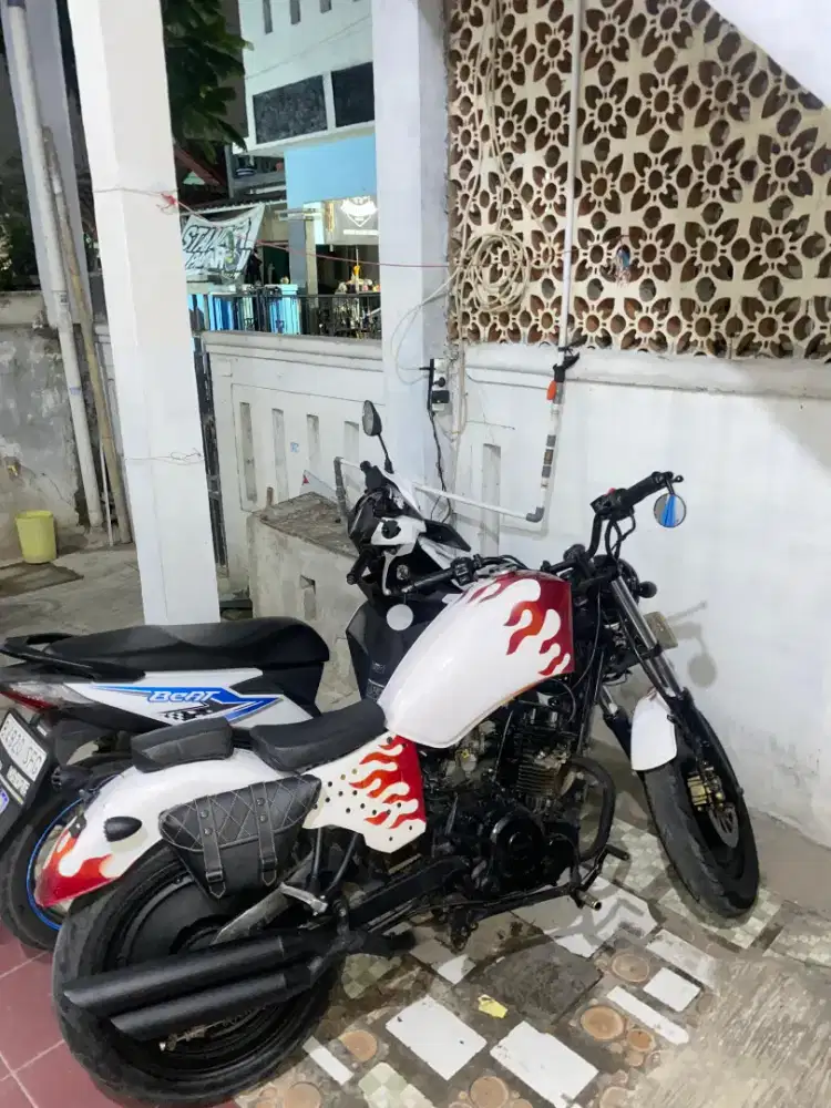 MOTOR BOBBER CUSTOM BYSON 2013