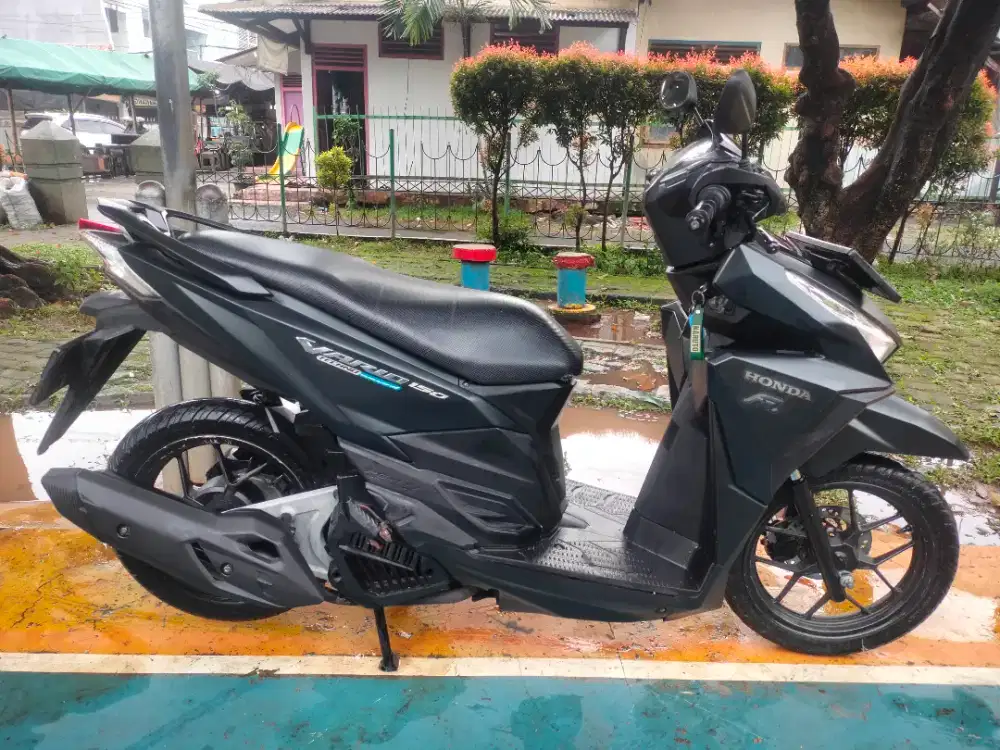 HONDA VARIO FI LED 150 ISS 2015 pajak hidup/B.dki