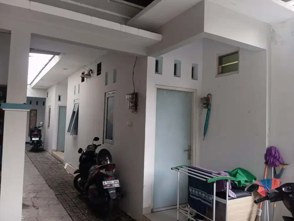 Menerima kos bulanan