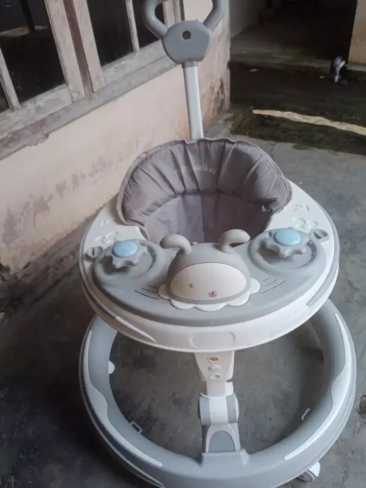 SIAPA CEPAT DIA DAPAT STROLLER BEKAS DAN MASIH SANGAT LAYAK PAKAI