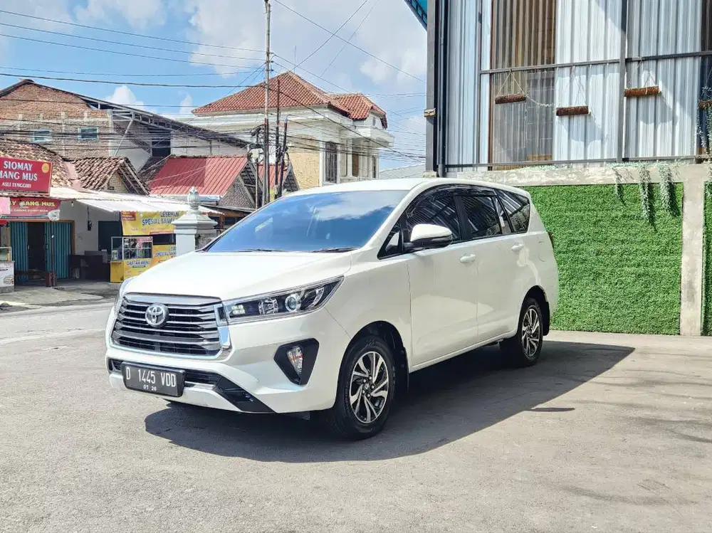 Innova Reborn V 2021 matic diesel km rendah