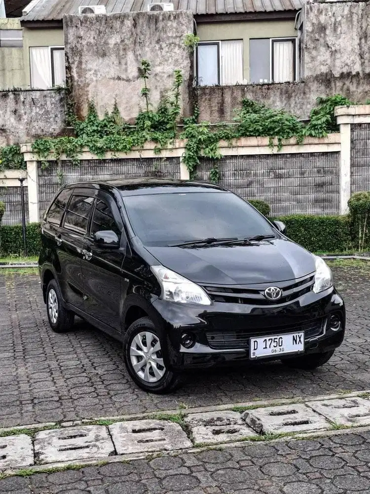 Dp 3 jt Toyota Avanza E matic 2015