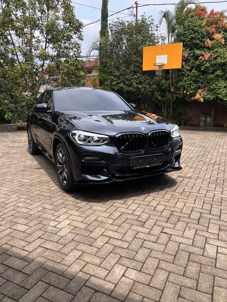 BMW X4 M aksesoris (like new)