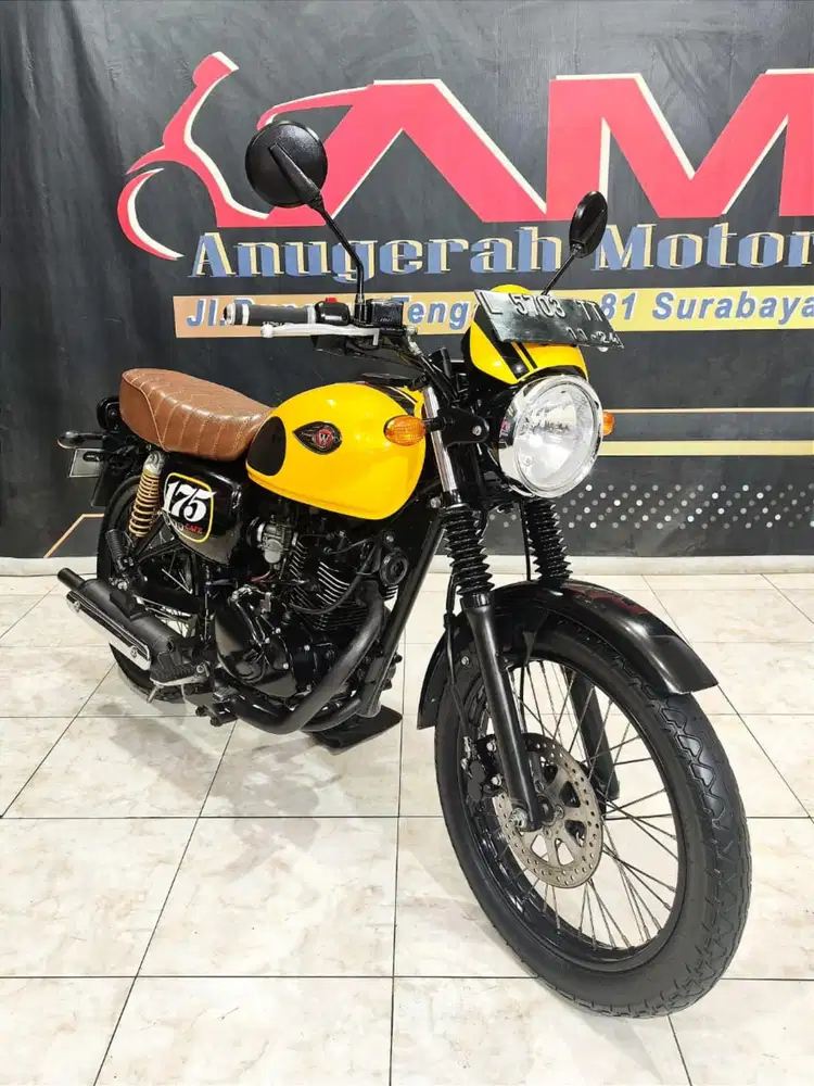 Stock terbaru Kawasaki W 175 Cafe Yellow TH 2019 super ciamik