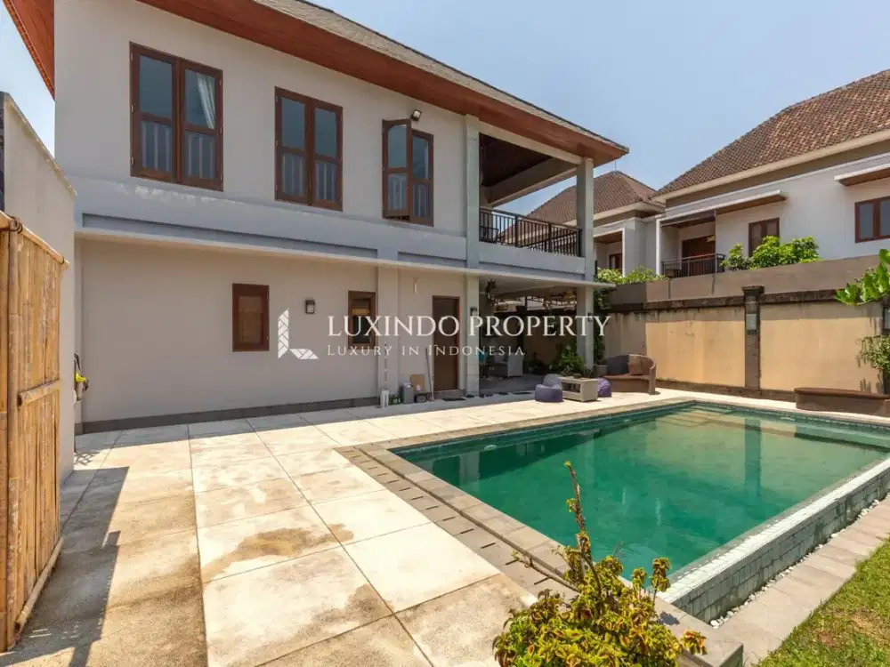 DIJUAL RUMAH DENGAN 3 KAMAR TIDUR DI DENPASAR BARAT