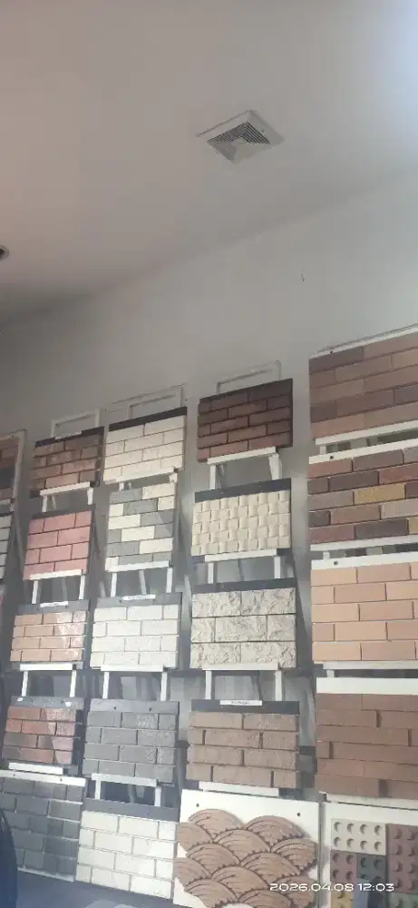 Di Butuhkan Staff & Marketing