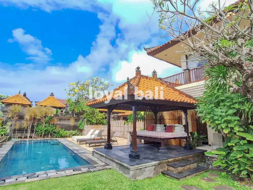 Villa, Villa 3 Kamar Tidur dengan Pemandangan Teluk di Jimbaran, Badung, Bali