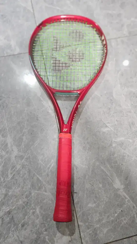 Dijual Raket Tenis Bekas Yonex Red  Ruby 2026 1 bln pemakaian