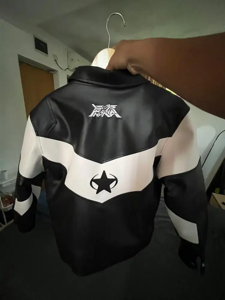 Jaket Kulit Hitam Putih Model Imitasi