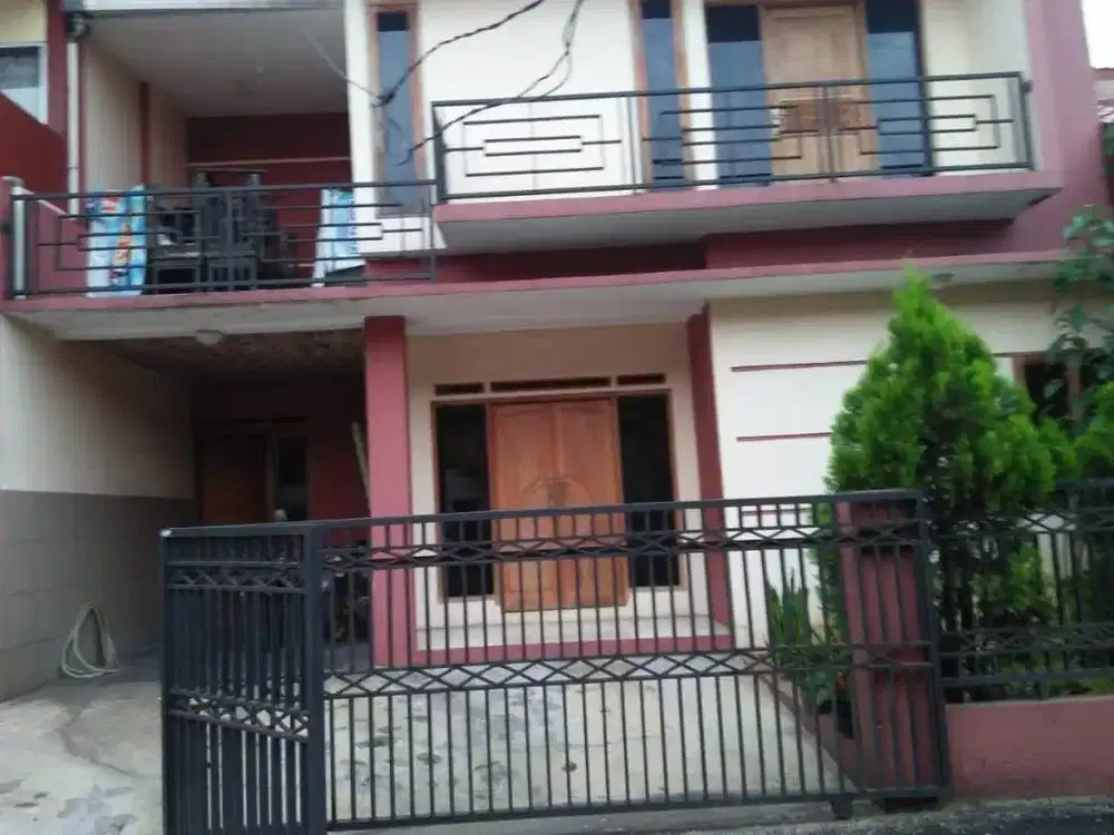 DIJUAL CEPAT RUMAH DI KOMPLEK MARGAHAYU RAYA, BUAH BATU, BANDUNG