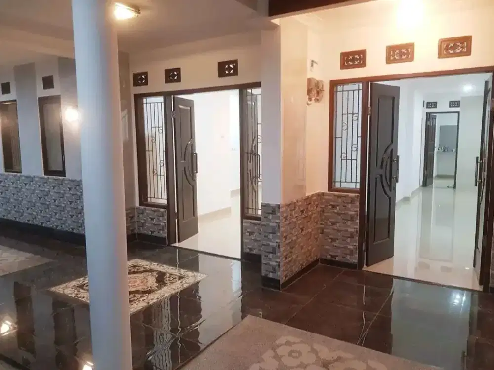 Disewakan Rumah 1,5 Lantai Nyaman Siap Huni Minimalis Lokasi di Kopo Permai 2 Bandung