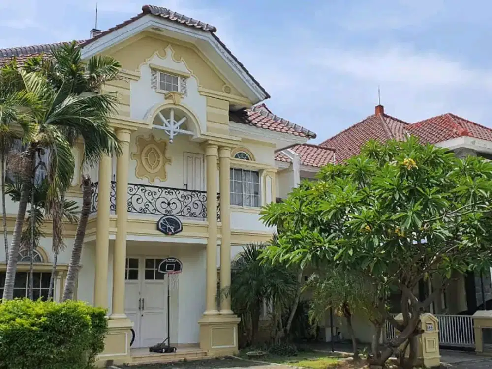 DIJUAL RUMAH VIRGINIA REGENCY PAKUWON CITY SURABAYA RON.A001