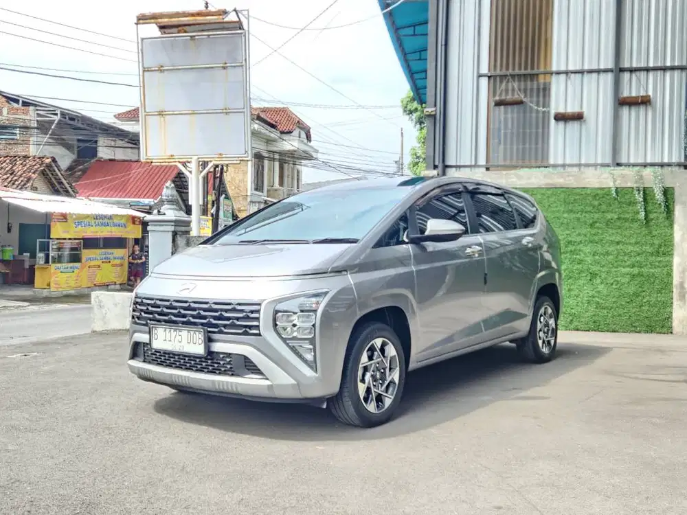 Hyundai Stargaizer Prime 2023 matic km rendah