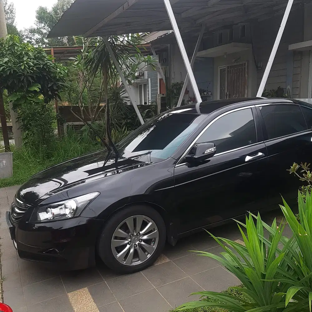 Honda Accord 2012 Bensin