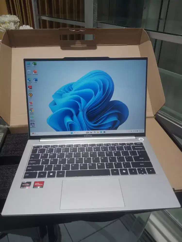 Laptop Infinix BL14 Amd Ryzen 5 7535H Ram 8 Ssd 512