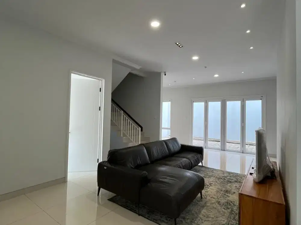 LANGKA SEMI FURNISHED Pasadena Gading Serpong