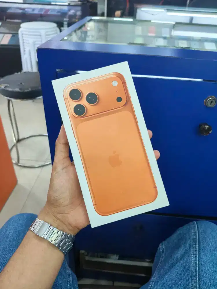 NEW Iphone 17 Pro Max 256gb Orange