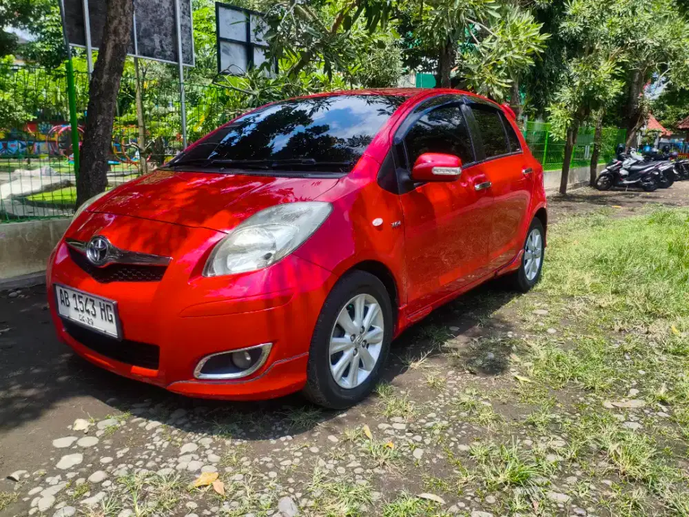 Yaris tipe E 2010 MT