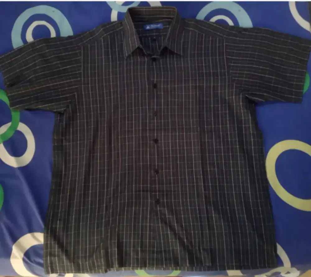 kemeja lengan pendek