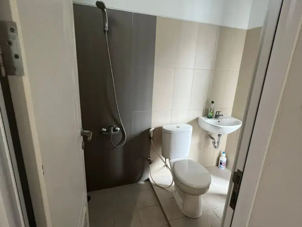 Disewakan Rumah Murah Full Furnished di Malibu Vilage Gading Serpong