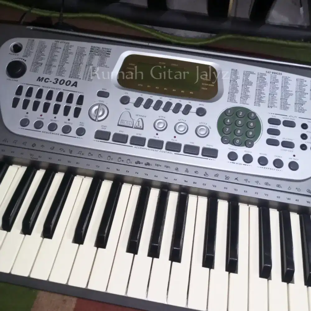 Keyboard medeli MC 300a