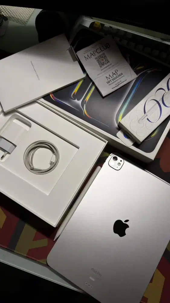 Ipad Pro M4 11' inch 256GB Garansi Ibox sampai September 2026