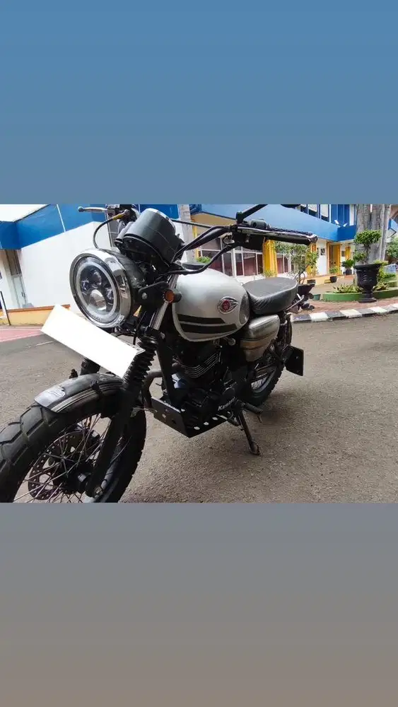 W175 custom bukan XSR 155