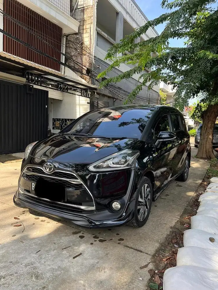 SIENTA Type Q 2016 Hitam