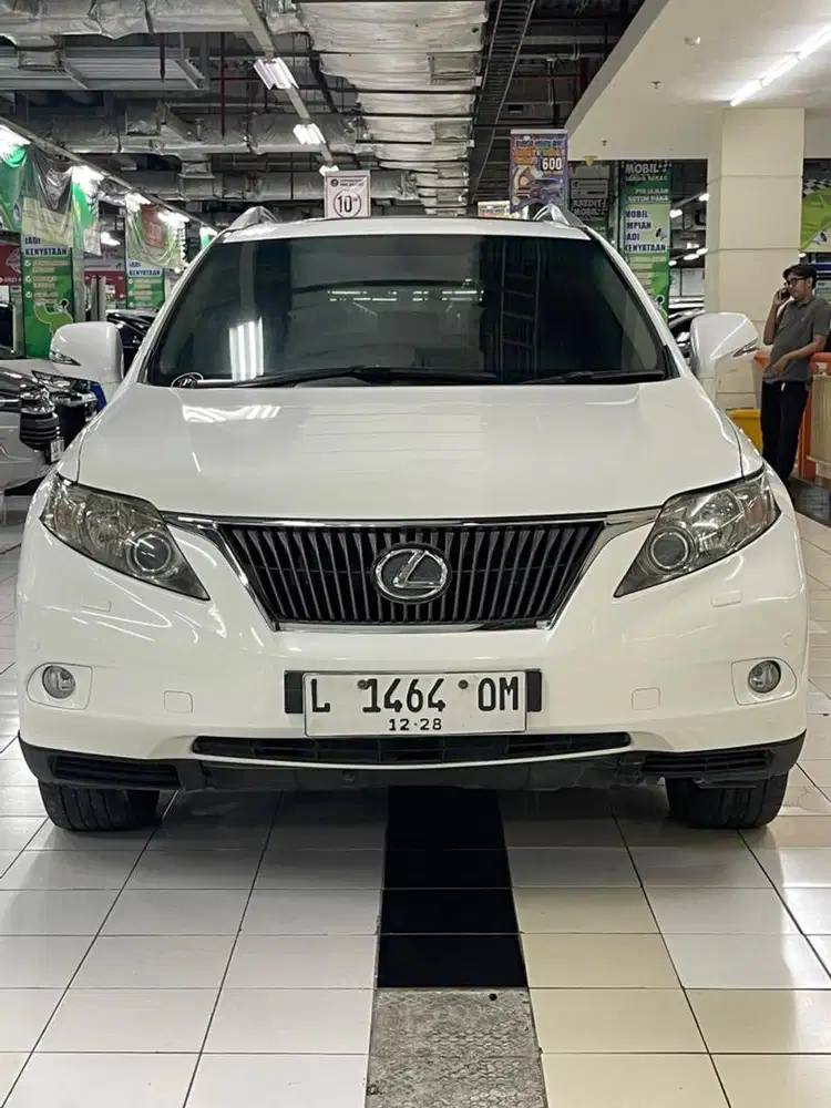 Lexus rx 270 kondisi super