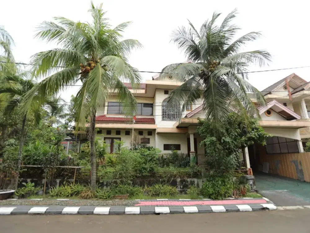 BU Rumah mewah dan tanah 400 m2 Gema Pesona Estate Depok