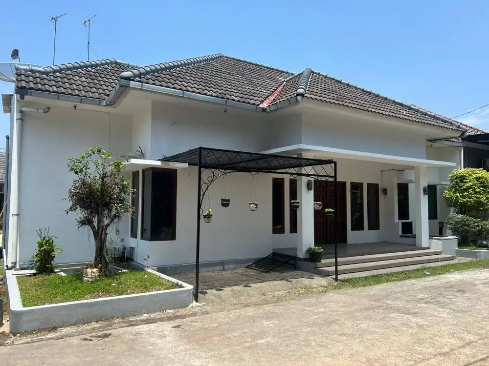 DIJUAL RUMAH SIAP HUNI SEMI FURNISH SHM DI KOTA PEKALONGAN
