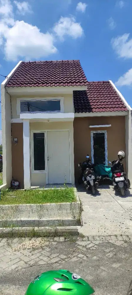 RUMAH BARU TERDEKAT DARI SURABAYA