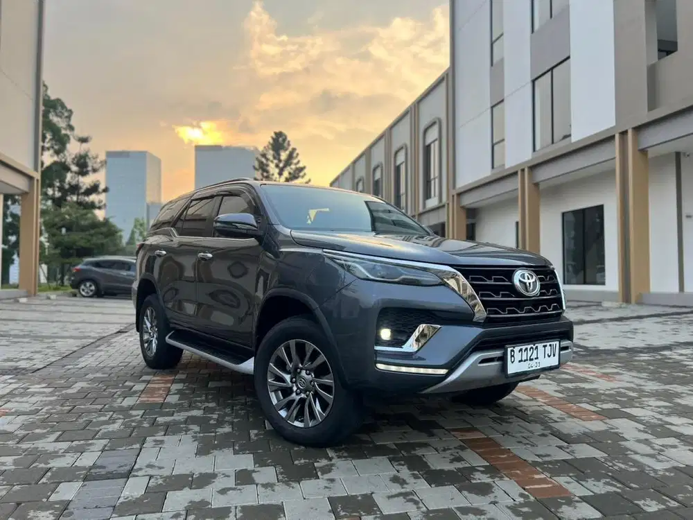 [PAJAK PANJANG] Toyota Fortuner VRZ 2.4 Diesel Solar AT 2021
