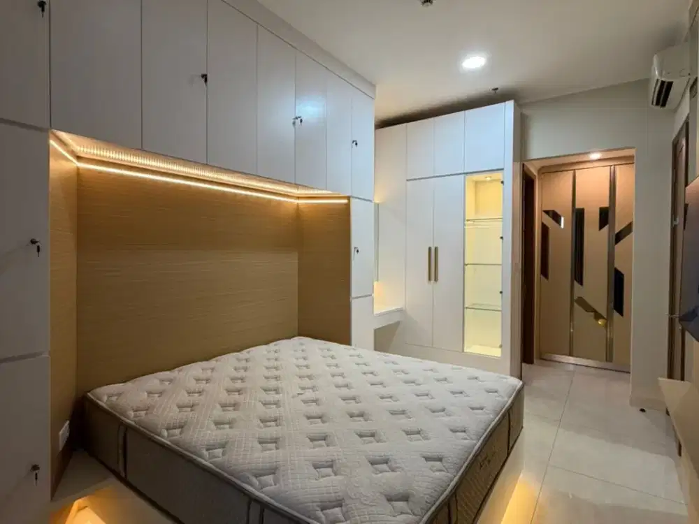 disewakan 2+1 bedroom condo full furnish taman anggrek residence