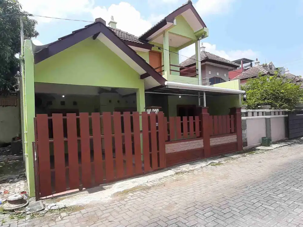 Di sewakan baru dkt Indo Grosir Solo Palur siap Huni.