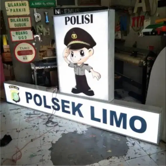 Neon box & signane papan nama Las Kontruksi Reklame stiker kacafilm