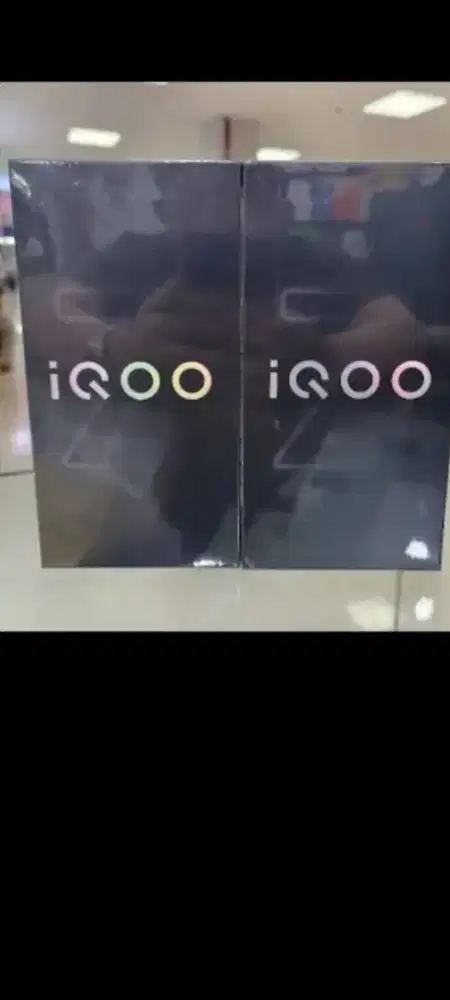 Vivo iqoo Z10 5G 256gb ram 8gb layar lengkung garansi resmi