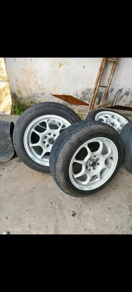 Ban plus velg weddsport ring 15 lubang 4 lebar 7